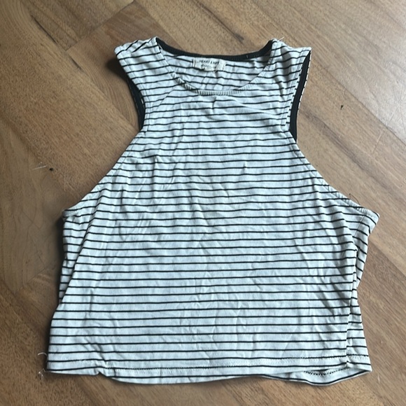4 crop tops with stripes size small 🩵 - Picture 5 of 6